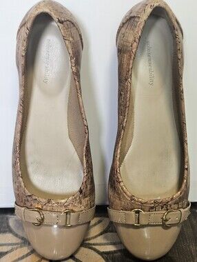 SoleSenseAbility Kat Faux Cork Cream Patent Ballet Flats Size 7 Excellent Condit
